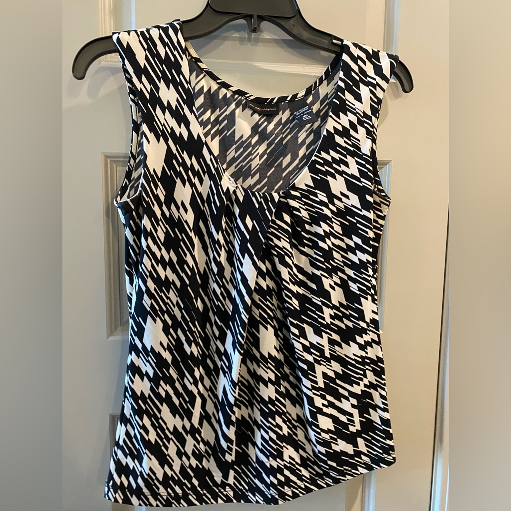 NyCo Work And Casual Top Looks Great AsIs Or With A Cardigan Or Jacket